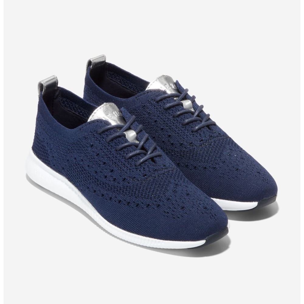 Cole Haan Women's 2 ZERØGRAND Wingtip Oxford Marine Blue, White and Silver